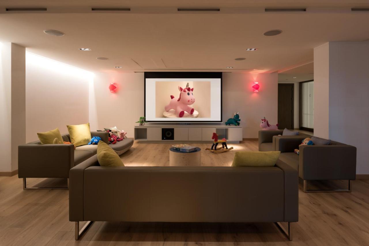 Amara - Sea Your Only View™ Lemesós Eksteriør bilde A home theater